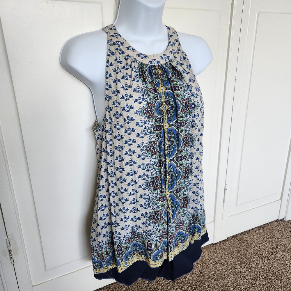 Lucy & Laurel halter neck blouse. Sleeveles top